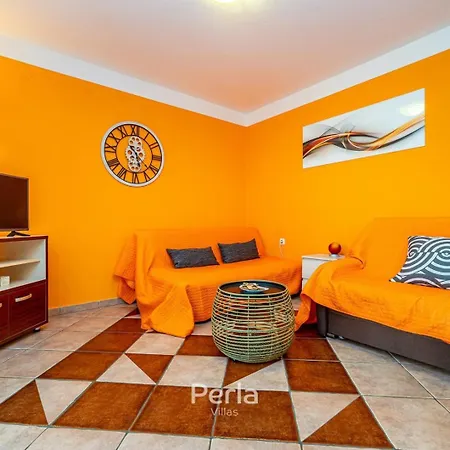 House Barbara Near Pula Гостевой дом Винкуран