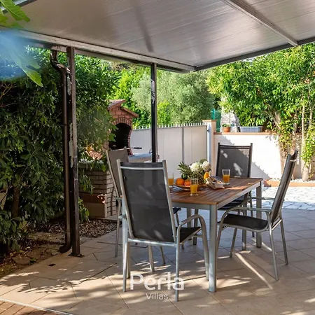 House Barbara Near Pula 3*