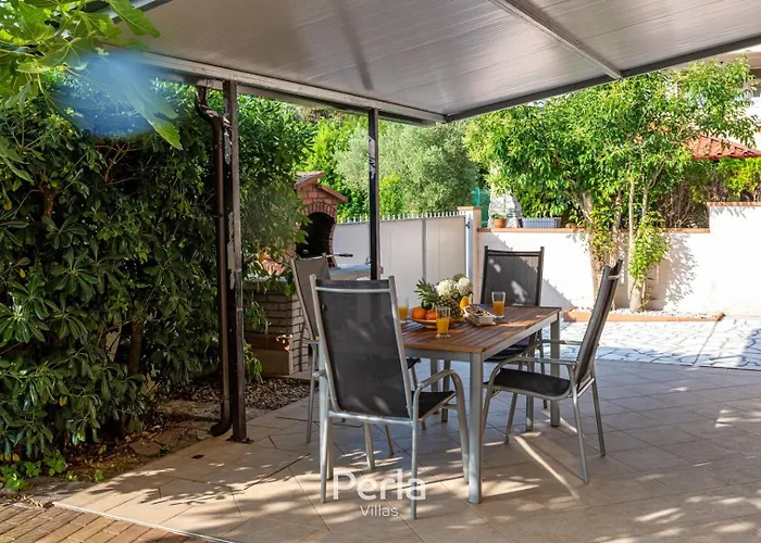 House Barbara Near Pula 3*