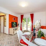 House Barbara Near Pula Affittacamere 3*