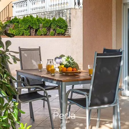 House Barbara Near Pula Гостевой дом 3*
